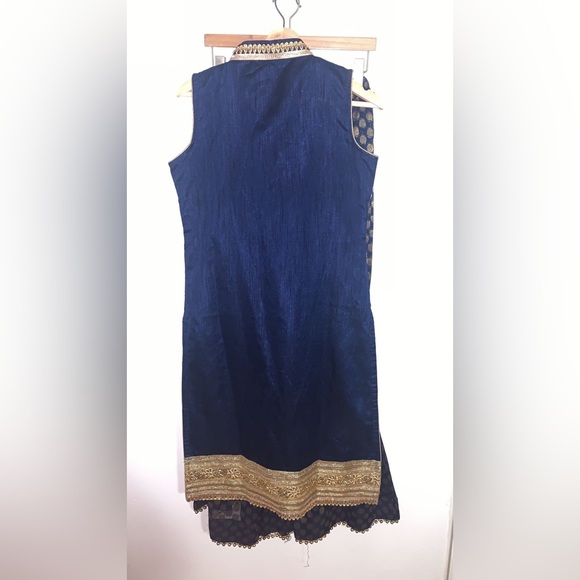 Indian Punjabi Sharara Suit - Picture 2 of 4